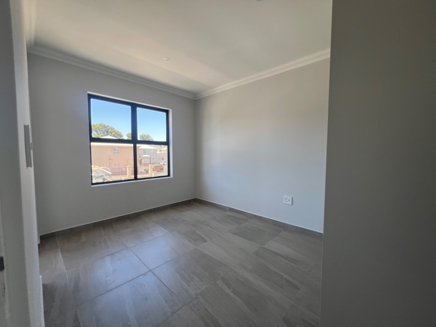 2 Bedroom Property for Sale in Table View Western Cape